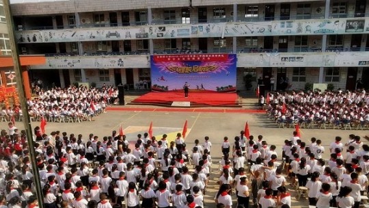 安陽(yáng)橋小學(xué)邀請(qǐng)北關(guān)區(qū)人民檢察院第三檢察部入校做法治教育宣講