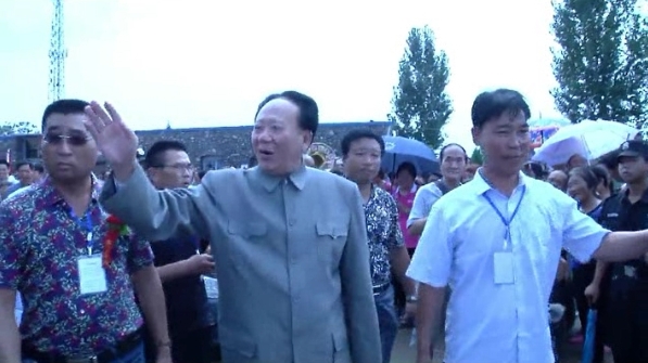 毛主席走進慈源寺