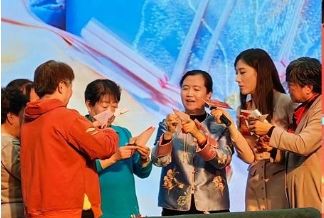 葉建華｜相伴詩(shī)書(shū)追雅韻 悠然踐夢(mèng)逐安康 