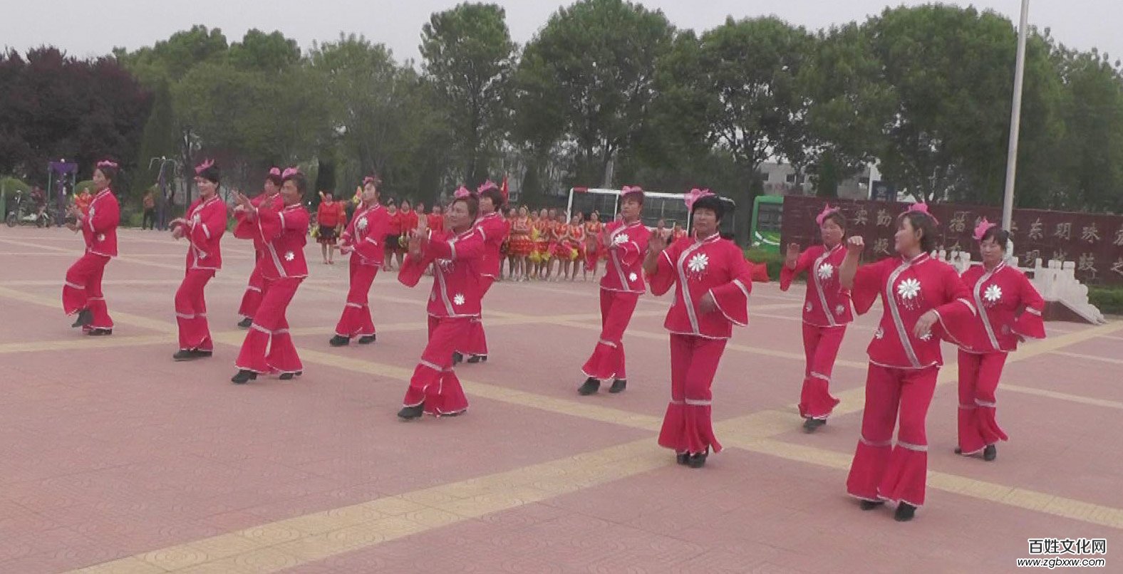 安陽(yáng)縣政府舉辦2018年群眾廣場(chǎng)舞大賽