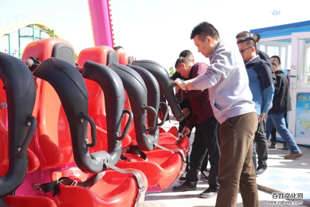 長治市質(zhì)量技術監(jiān)督局副局長邢懷忠蒞臨山西太行歡樂谷檢查游樂設施安全情況