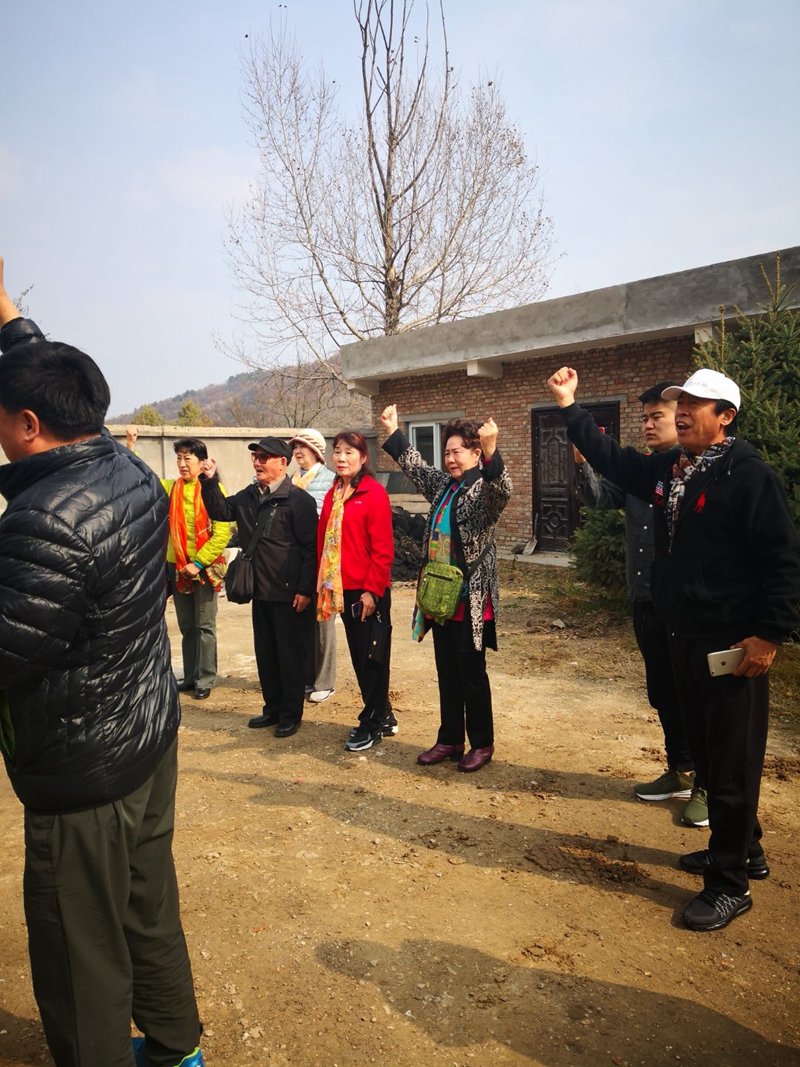 CCTⅤ欄目運營總監(jiān)劉嘉有，帶隊紅色經(jīng)典輕騎兵藝術團延安行