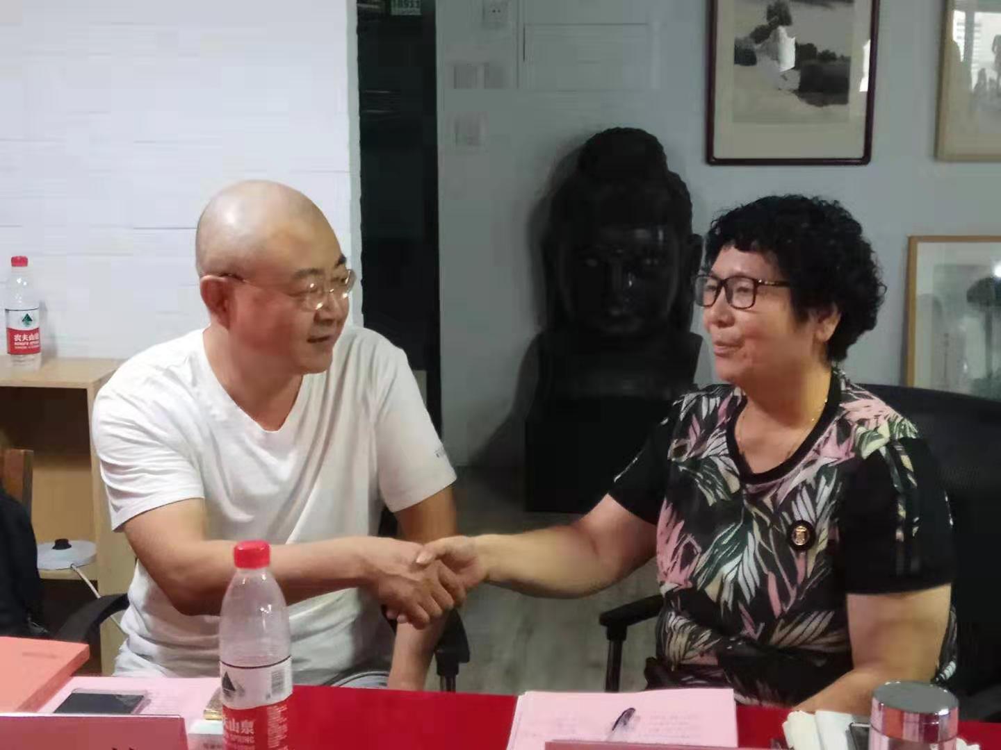 李亞民長篇小說《紅繡荷》研討座談會(huì)在北京成功舉行