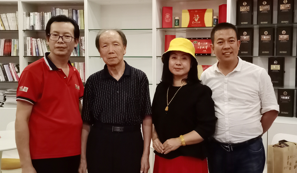 315消費(fèi)文化網(wǎng)聘請(qǐng)國(guó)家質(zhì)檢總局原司長(zhǎng)王清祖為顧問