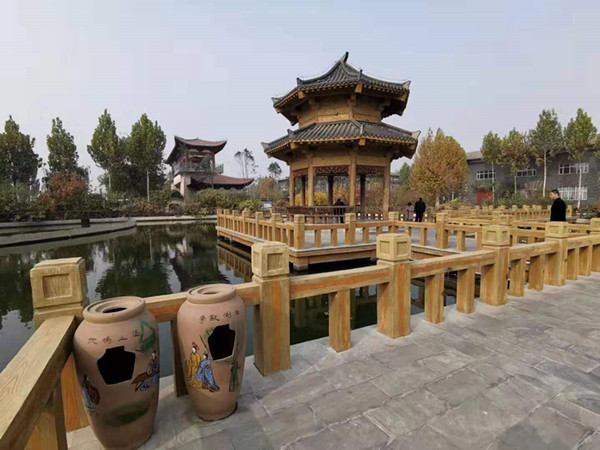 媒企“牽手”共慶第二十個中國記者節(jié) ——記者采風(fēng)團(tuán)走進(jìn)邯鄲市肥鄉(xiāng)區(qū)叢臺酒苑