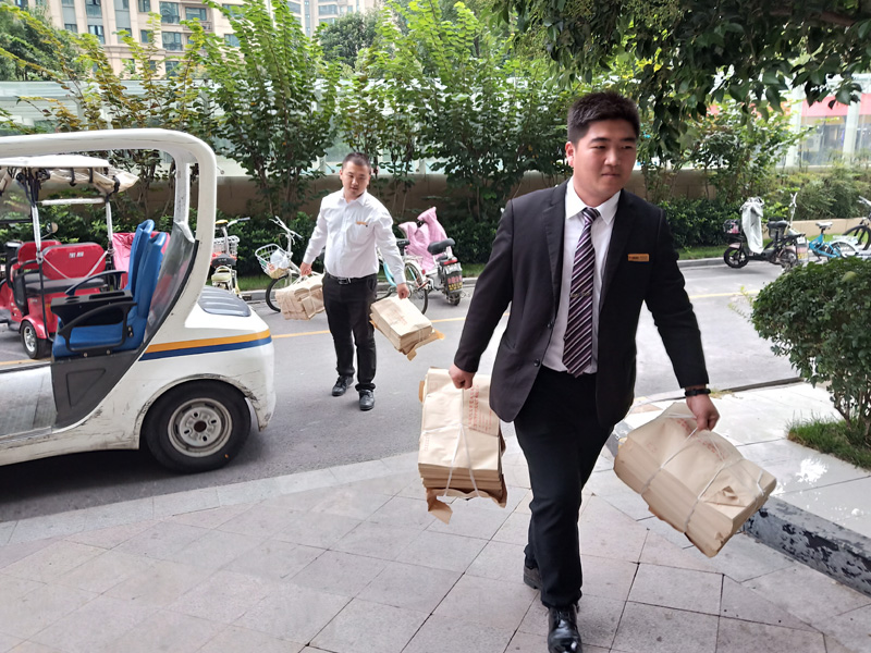 安陽(yáng)恒大物業(yè) 貼心服務(wù)暖人心