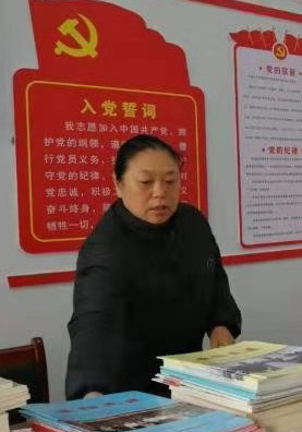 愛心圖書進社區(qū) 公益捐贈暖人心
