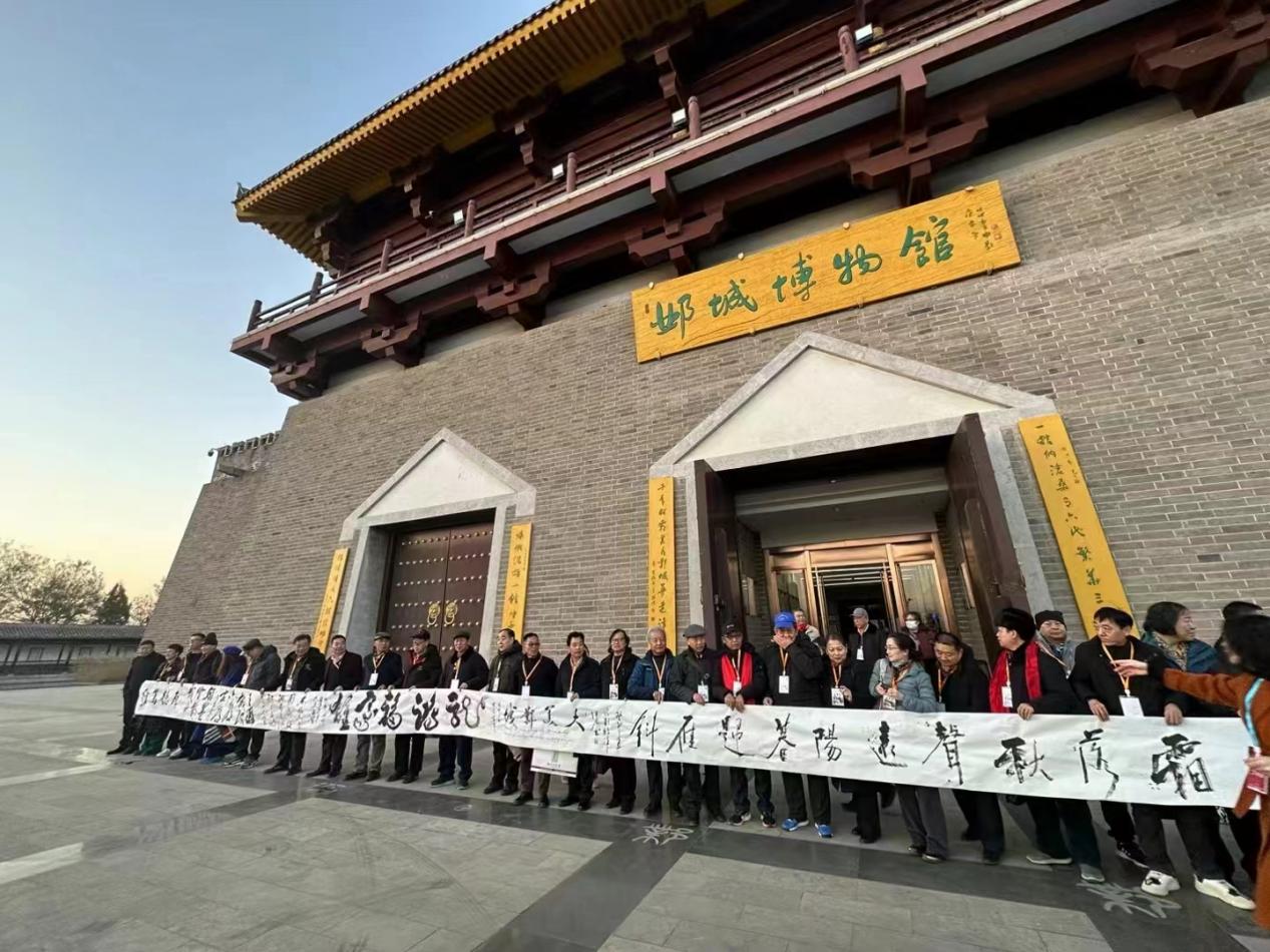 首屆“大美鄴城杯”全國詩書畫大賽頒獎盛典在河北臨漳圓滿舉行 首屆“大美鄴城杯”全國詩書畫大賽頒獎盛典在河北臨漳圓滿舉行