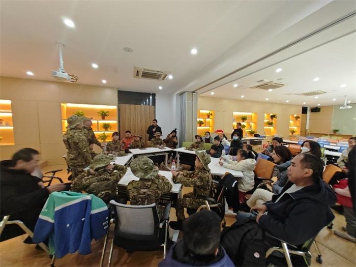 橫墅江社區(qū)青少年國防素質(zhì)提升計劃暨冬訓(xùn)活動順利收官