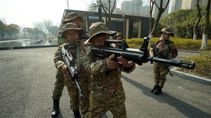 橫墅江社區(qū)青少年國防素質(zhì)提升計劃暨冬訓(xùn)活動順利收官