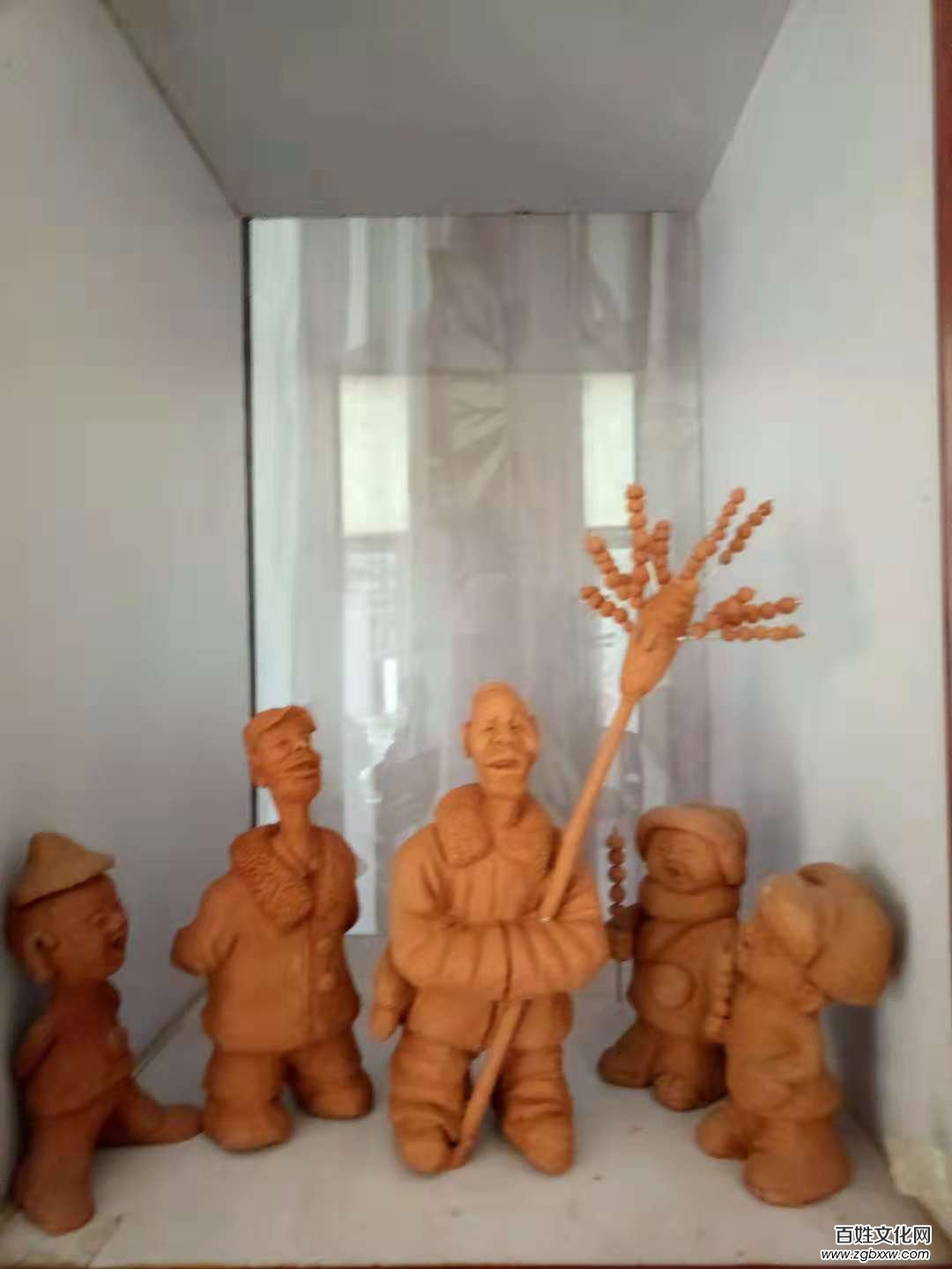 妙筆繪丹青 巧手塑經(jīng)典——訪(fǎng)河北省美術(shù)家協(xié)會(huì)會(huì)員周榮全