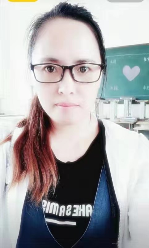 全國(guó)第五屆道德教育新聞人物——朱貴霞