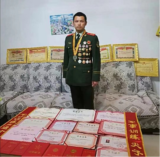 奉獻軍營終不悔 轉(zhuǎn)業(yè)回鄉(xiāng)立新功——記退役軍人陳召斌