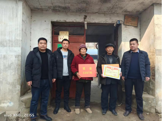 奉獻軍營終不悔  轉(zhuǎn)業(yè)回鄉(xiāng)立新功——記退役軍人陳召斌