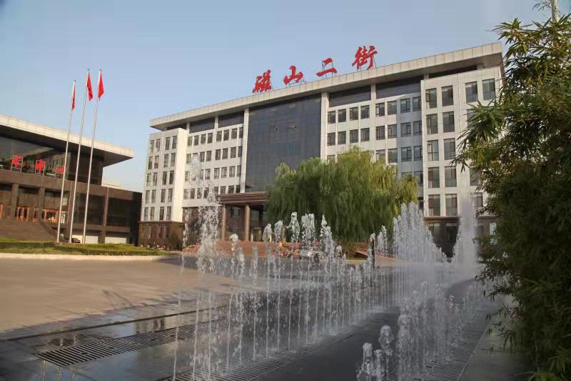 勇立潮頭一面旗幟