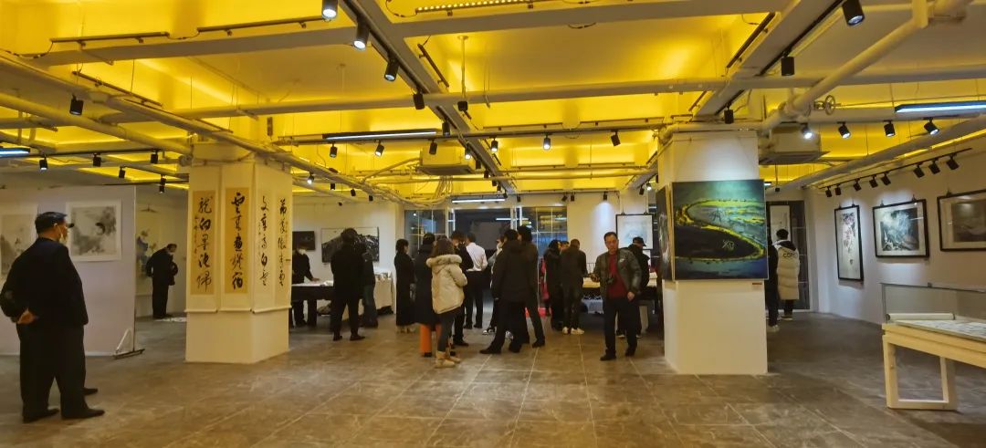 迎新年＂愿景共享＂中美聯(lián)合藝術(shù)交流展在上海中國(guó)書(shū)法院北外灘藝術(shù)館開(kāi)展