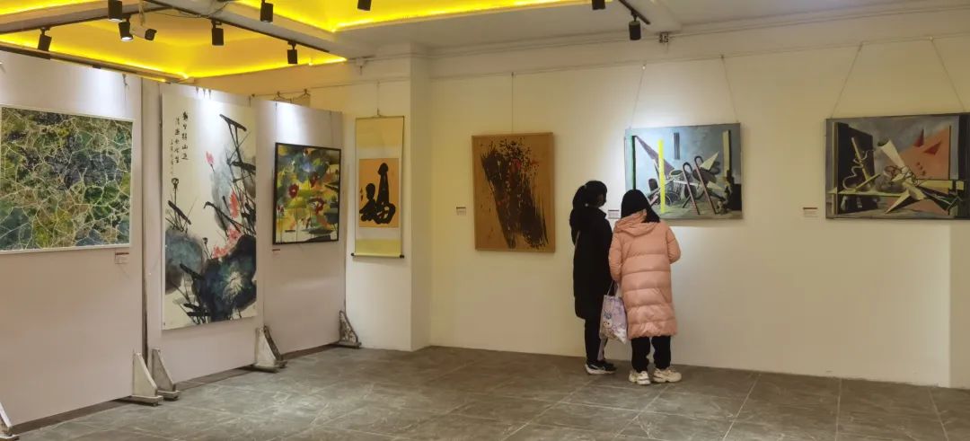 迎新年＂愿景共享＂中美聯(lián)合藝術(shù)交流展在上海中國(guó)書(shū)法院北外灘藝術(shù)館開(kāi)展